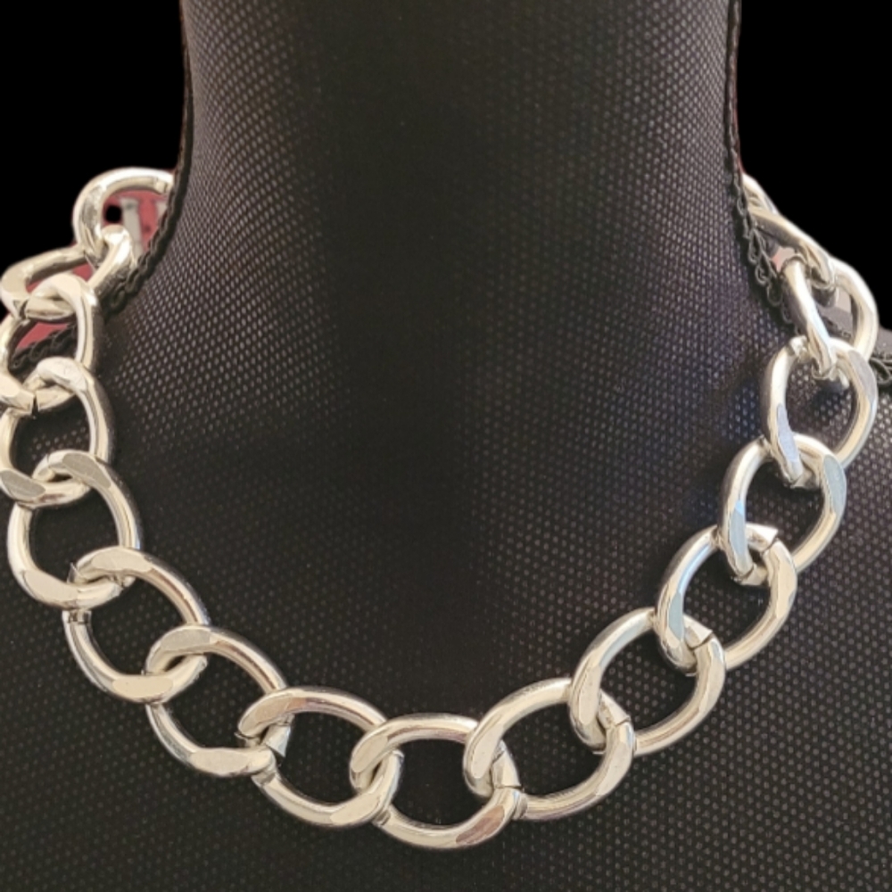 So Good Ladies Silver Chain Necklace